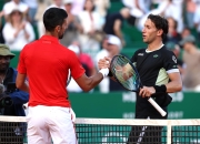 南宫体育-德约科维奇回归赛场，爆冷首场状态亮眼，公牛观众沸腾！的简单介绍