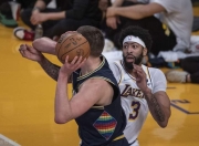 NG体育-浓眉哥关键节点连败，DWG带队取胜！的简单介绍